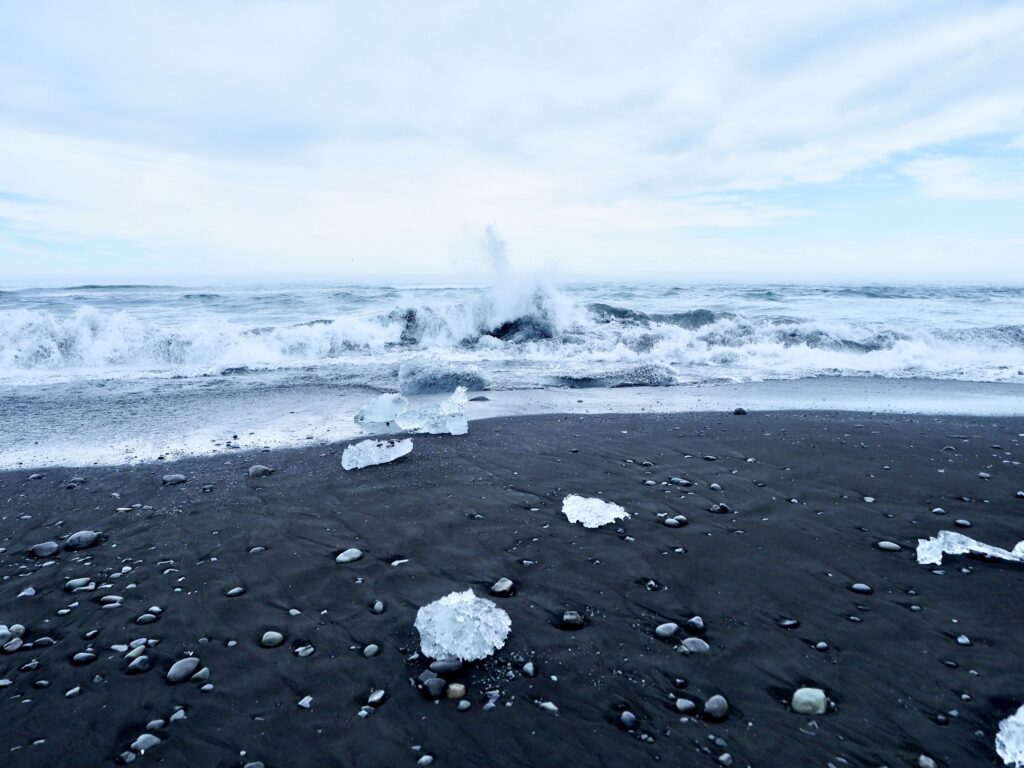 Diamond Beach, een van de ontelbare natuurwonderen aan de oostkust van Ijsland.